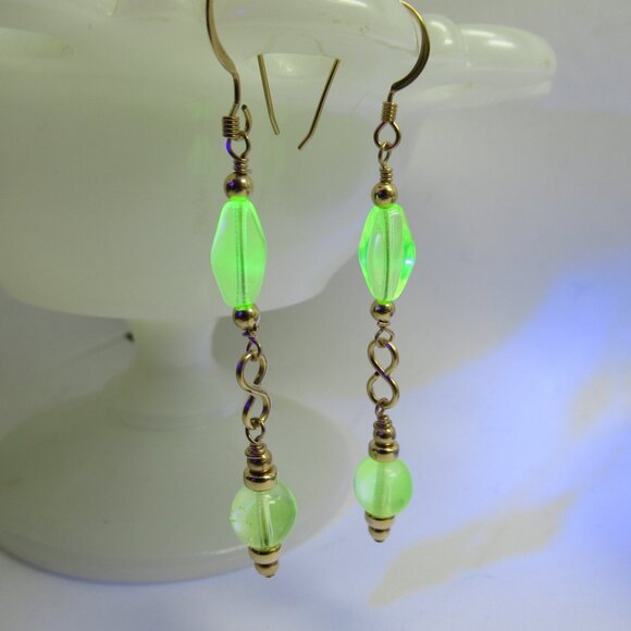 14k gold filled and Uranium glass bead earrings - Picture 4 of 9